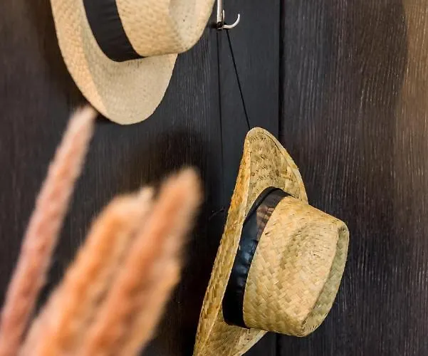 Отель Aqua Mare 2*